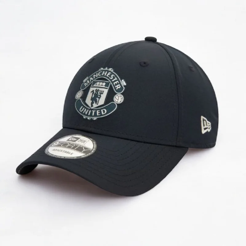 Manchester United Official New Era 640 Rubber Crest Cap Black